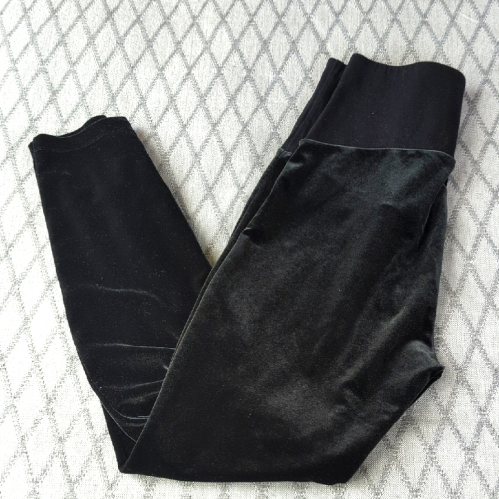 Gap Maternity‎ Black Velvet Leggings Size S